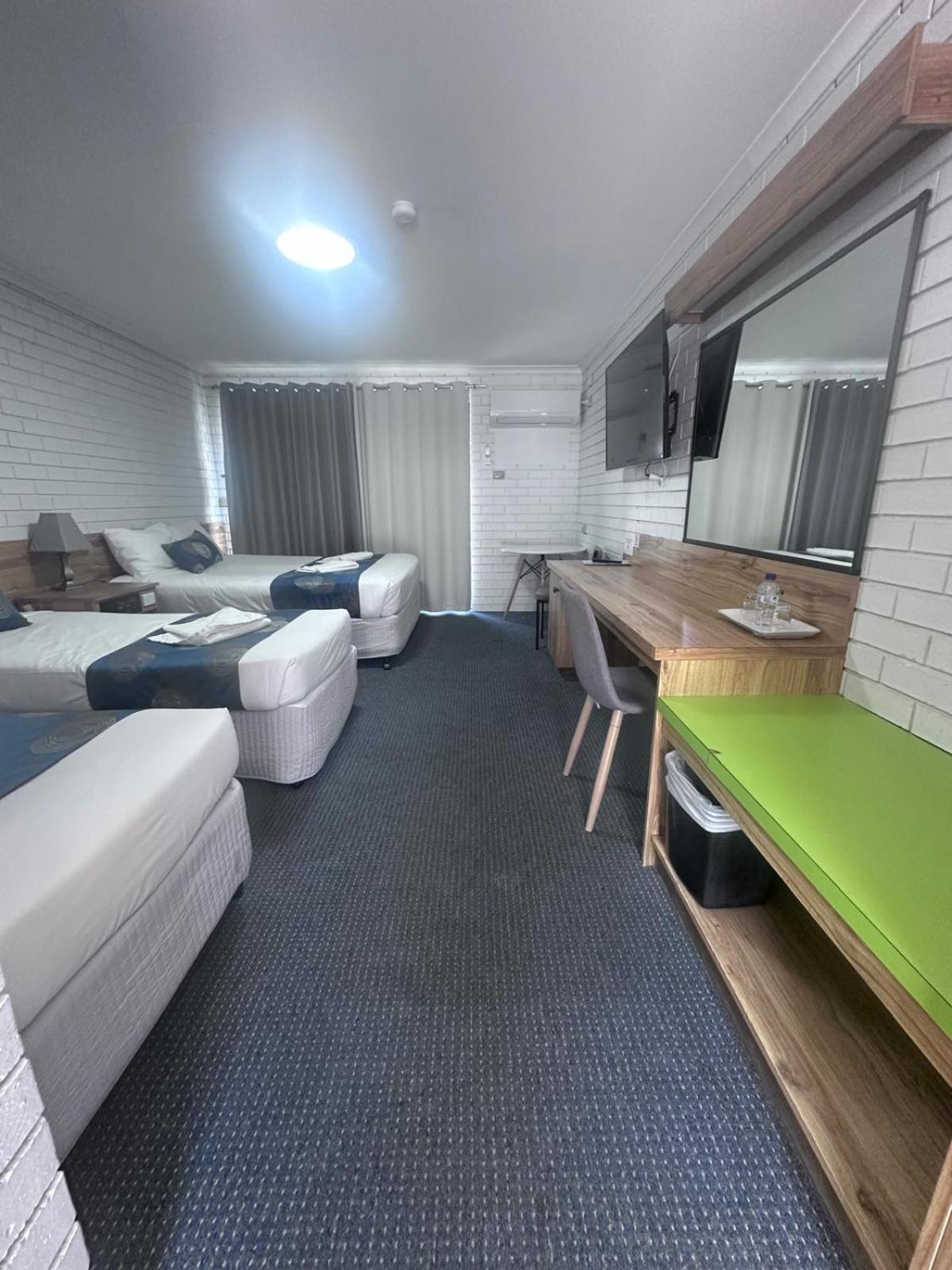 Albury Garden Court Motel Bagian luar foto