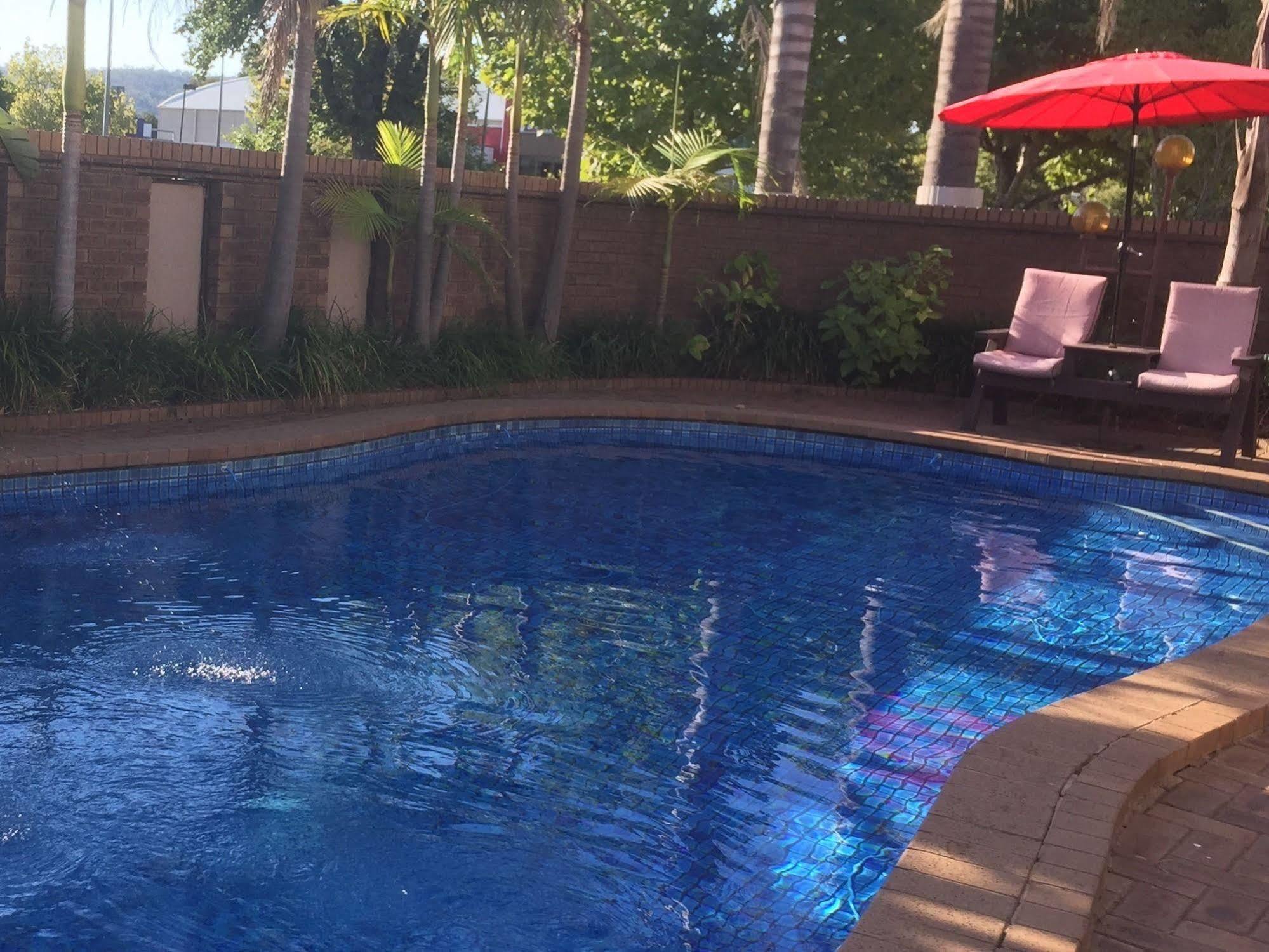 Albury Garden Court Motel Bagian luar foto