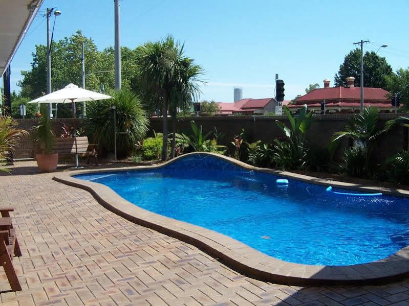 Albury Garden Court Motel Bagian luar foto